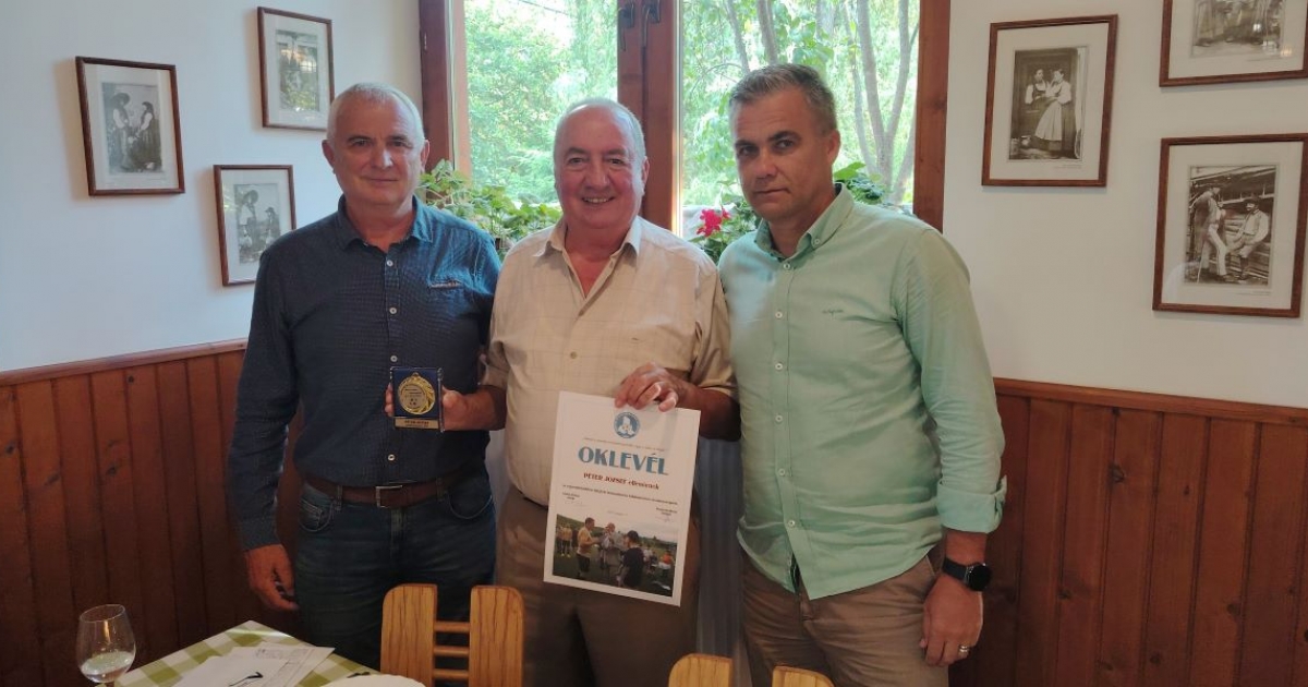 Köszönet Péter Józsefnek