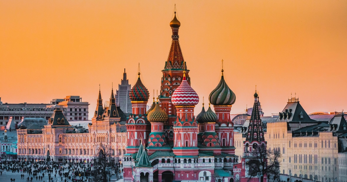 Román televíziókat, honlapokat és magyar hírportált is betiltottak Oroszországban