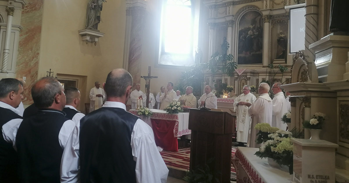 Értékek, közösség és hit