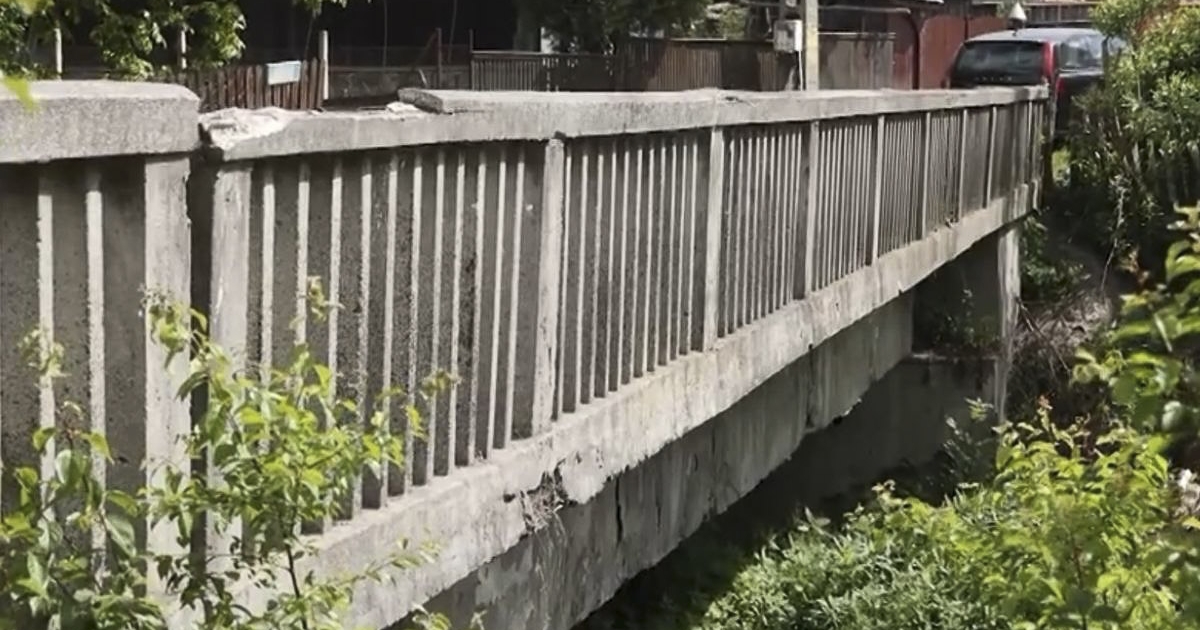 Újraépül a korondi Sórét utcai híd