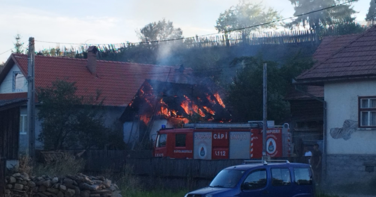 Kigyulladt egy melléképület Kápolnásfaluban