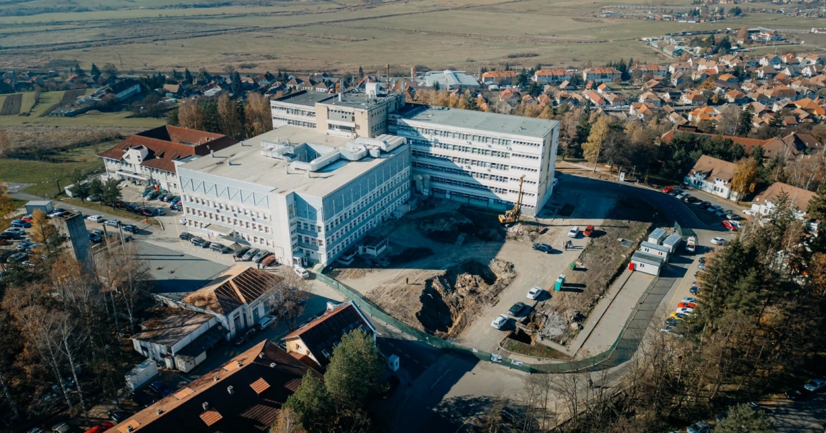 Kötelezővé tették a maszkviselést a csíkszeredai kórház területén