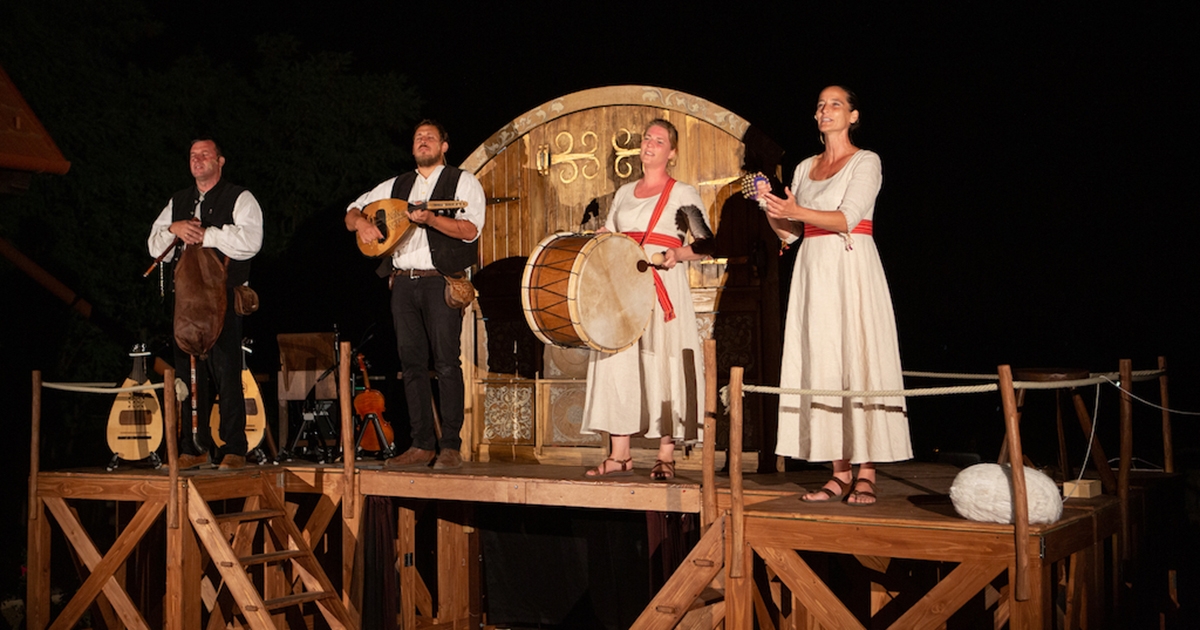 Mennyei szép rózsa