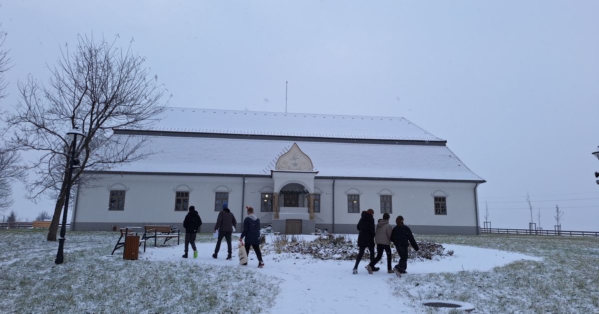 Versenyben az iskolások és a műemlékek