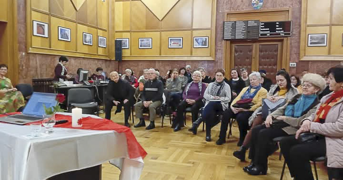 Alzheimer Café indult Csíkszeredában