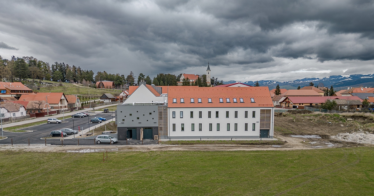 Kötöttségek, lehetőségek