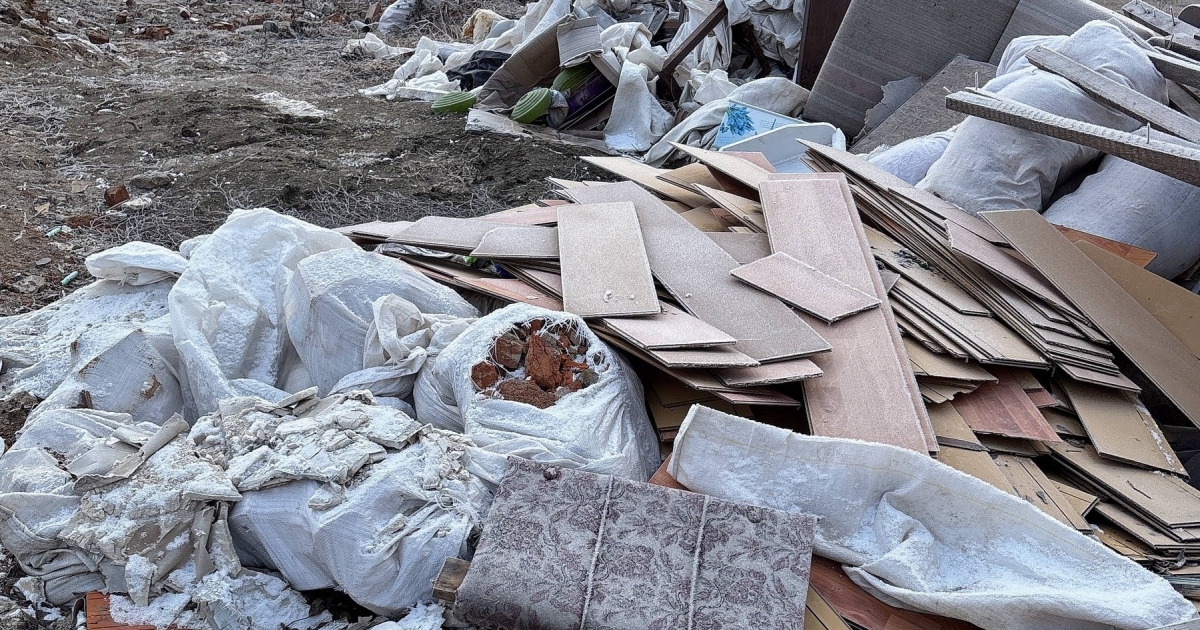 Negyvenezer lejes bírság járt illegális szemétlerakás miatt Csíkszeredában