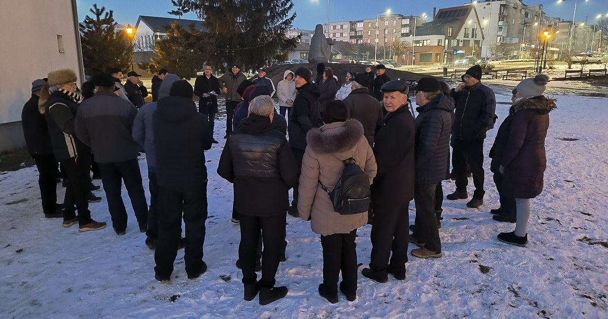 Lakossági fórum ígéretekkel