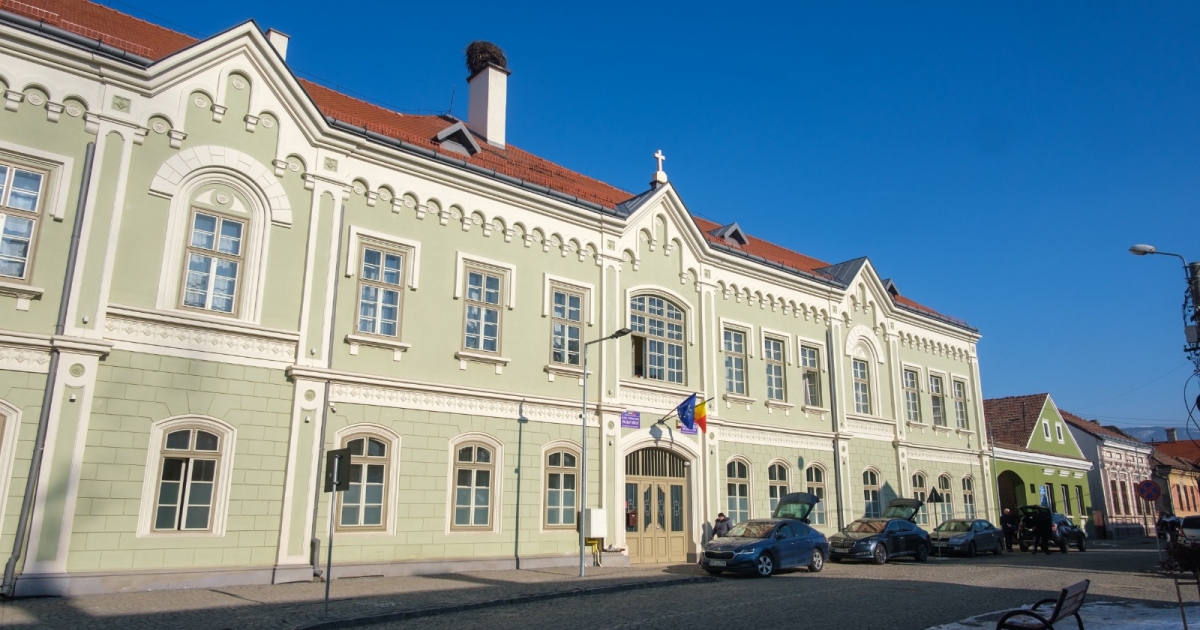 Tovább szépül Gyergyószentmiklós első iskolája