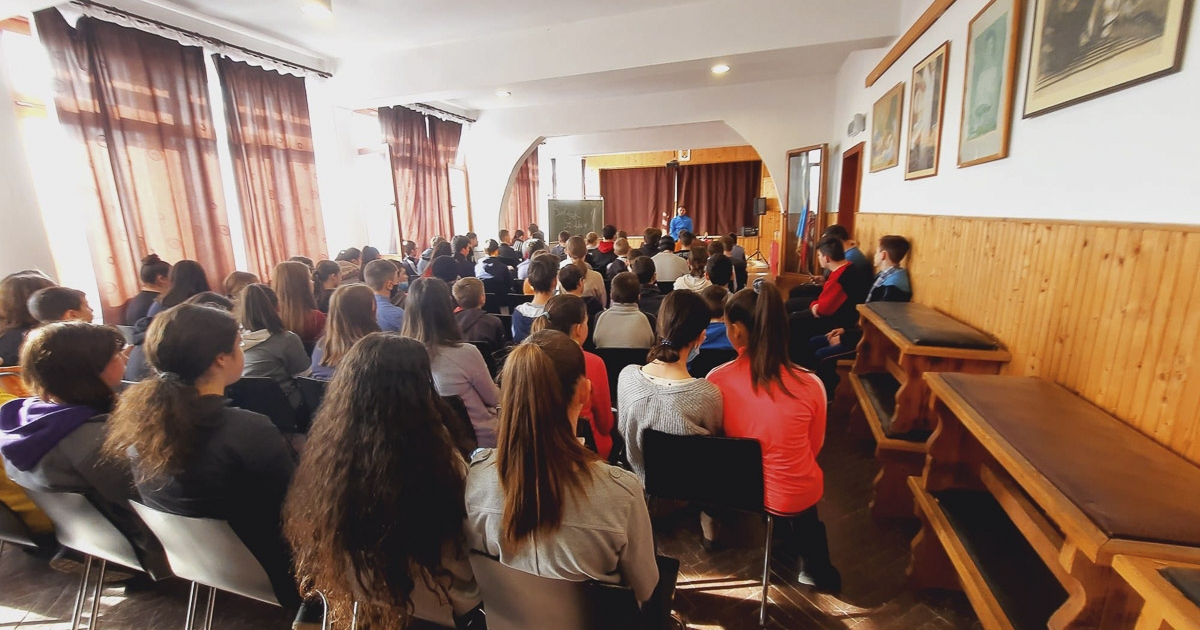 Esti tagozatot indítanak