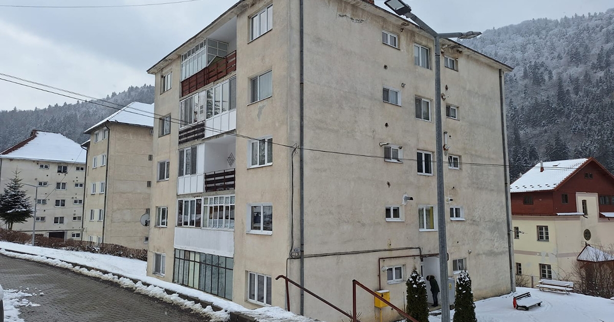 Lakószövetséget kellene alakítani