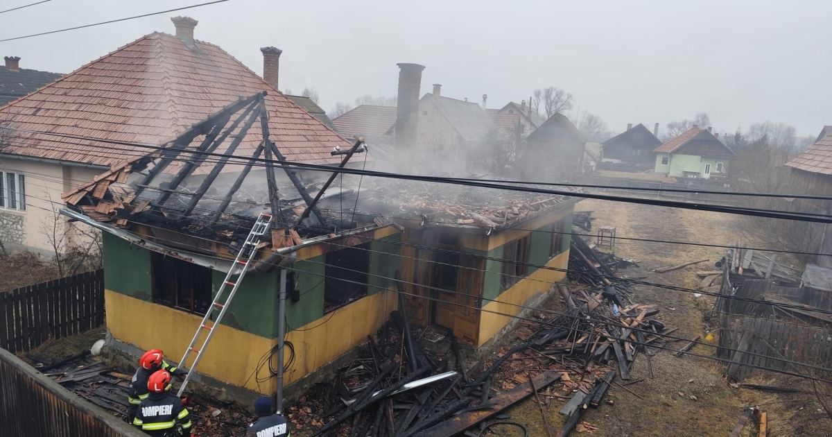 Leégett egy ház Gyergyóalfaluban