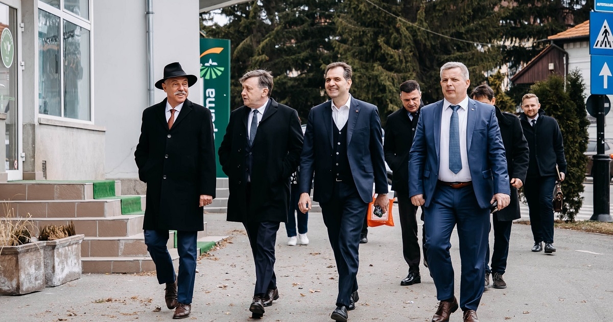 Sepsiszentgyörgyre látogatott Crin Antonescu, a kormánykoalíció államfőjelöltje