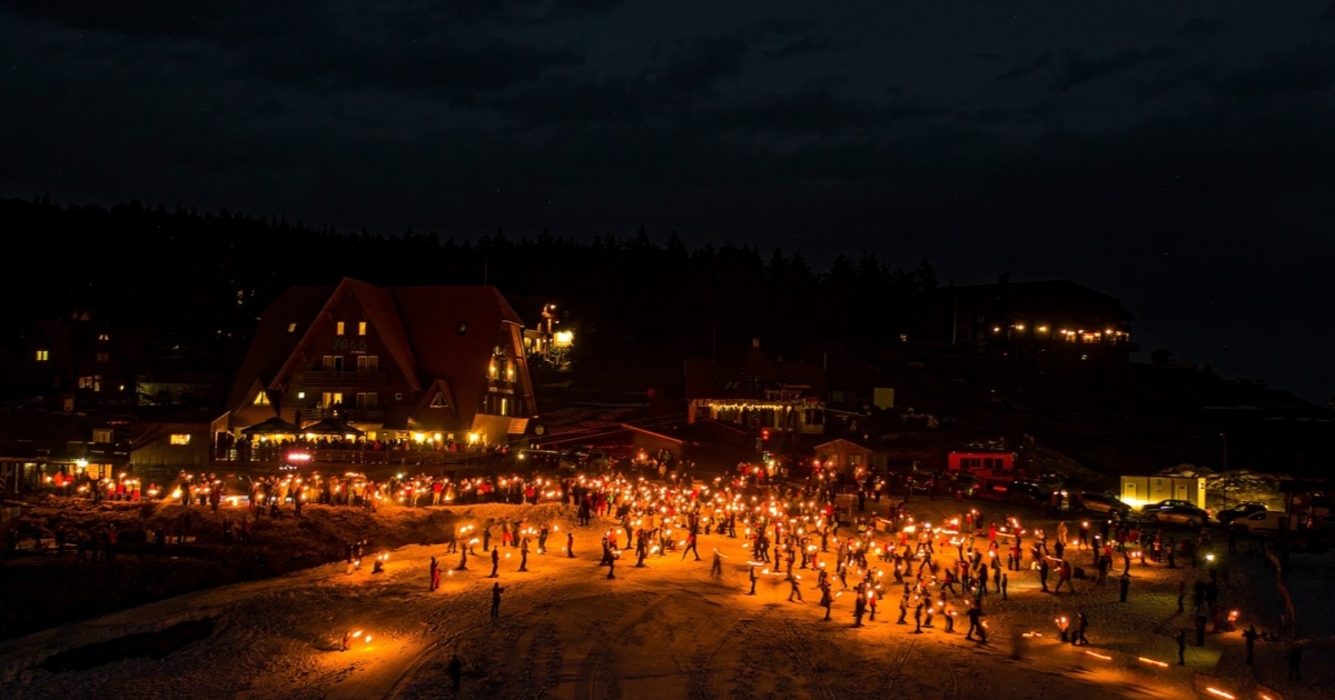 Fáklyás sízéssel emlékeztek