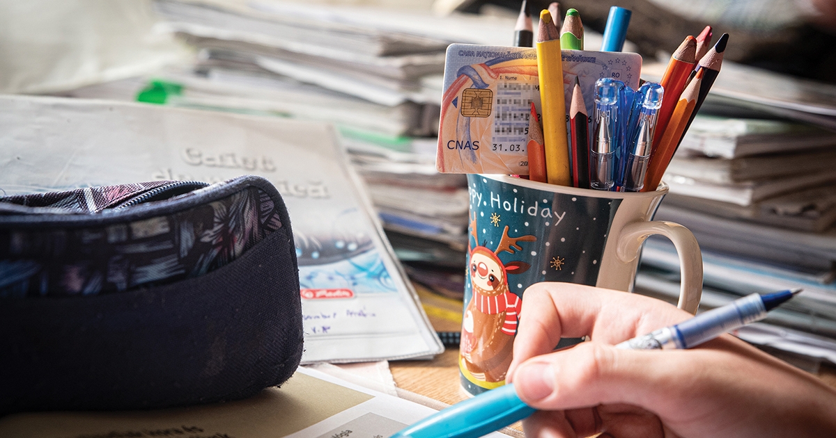 Több mint kétezer kártya évente