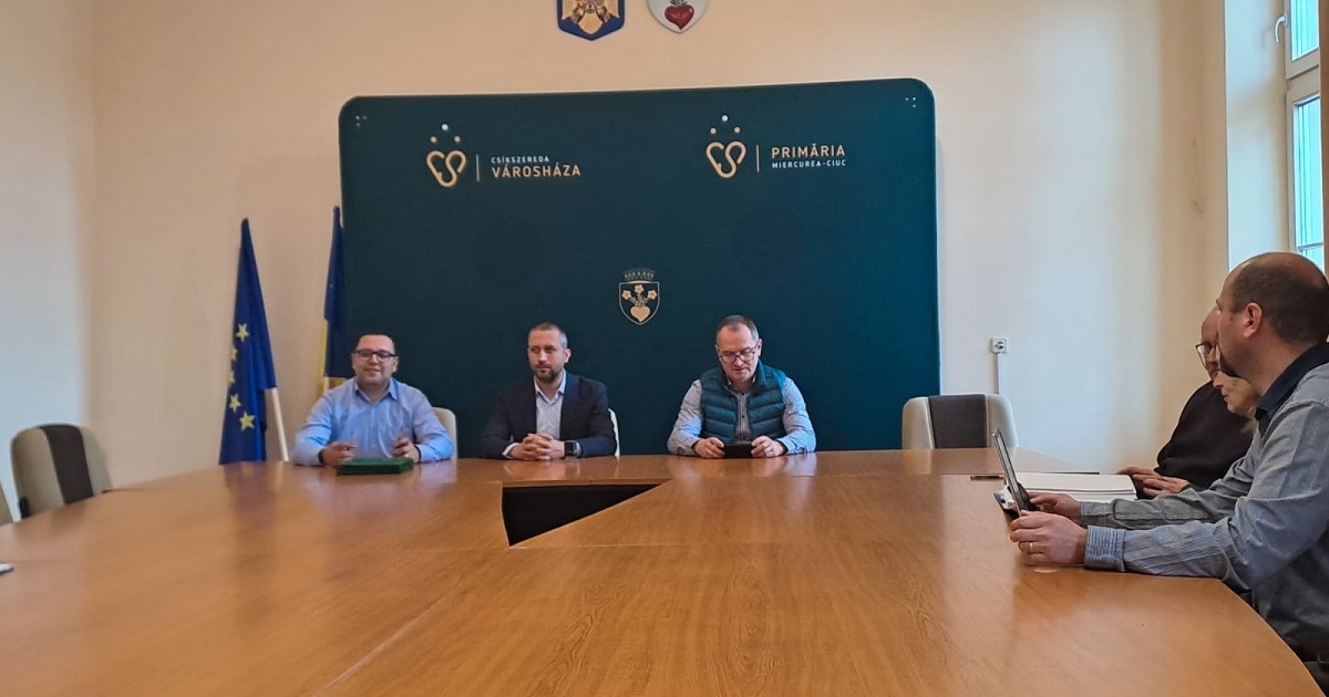 Újabb tömbházat szigetelnek 