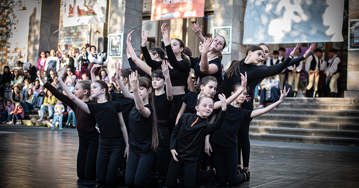 Ismét tánccal töltik meg Csíkszeredát