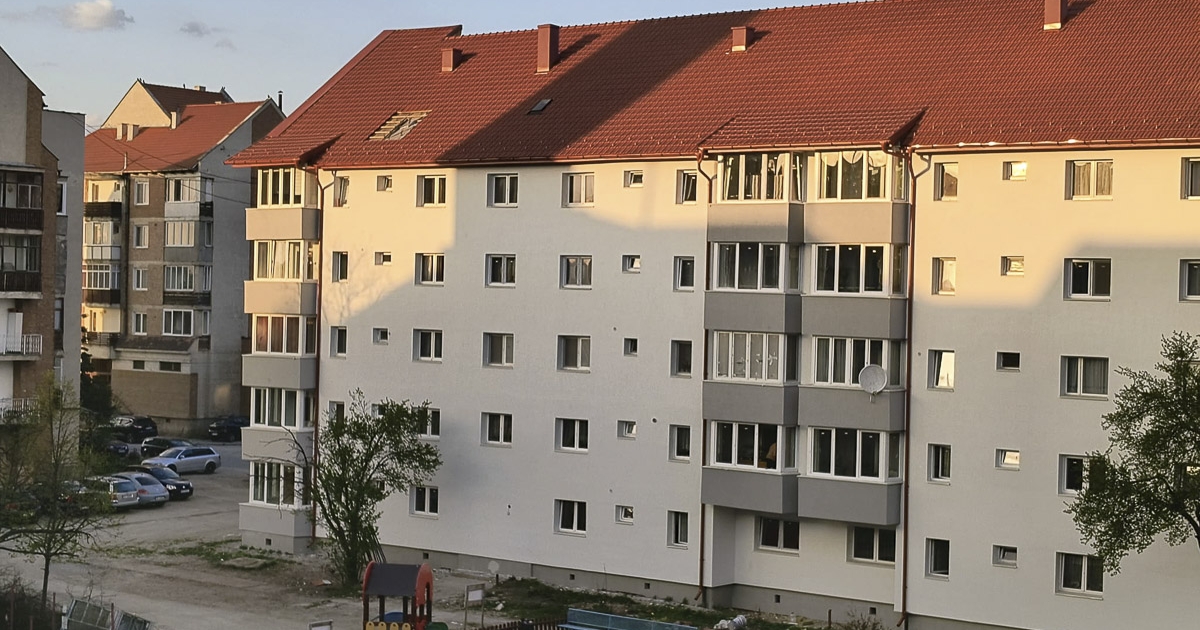 Bár még fűt a gyergyó­szentmiklósi közmű, a la­kók kérhetik a szolgáltatás leállítását