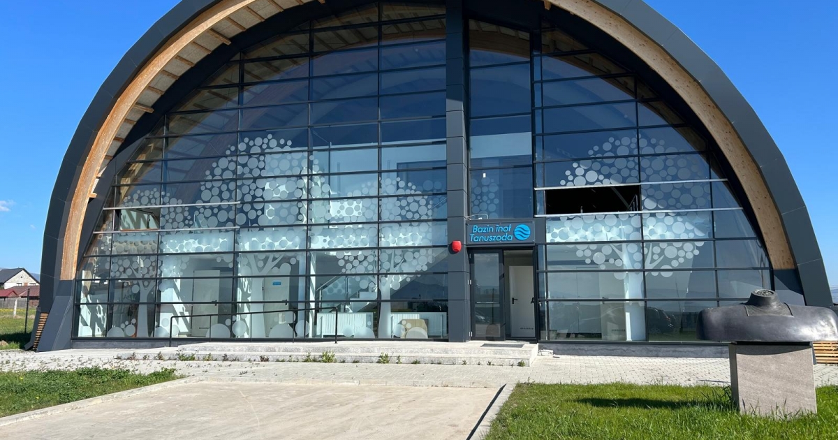 Ezért nem nyit még a remetei tanuszoda