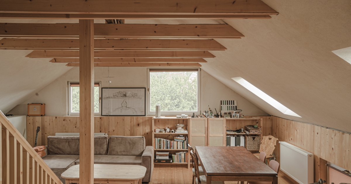 Az ötvenes évekből a 21. századba: csűrből többfunkciós otthon Csíksomlyón