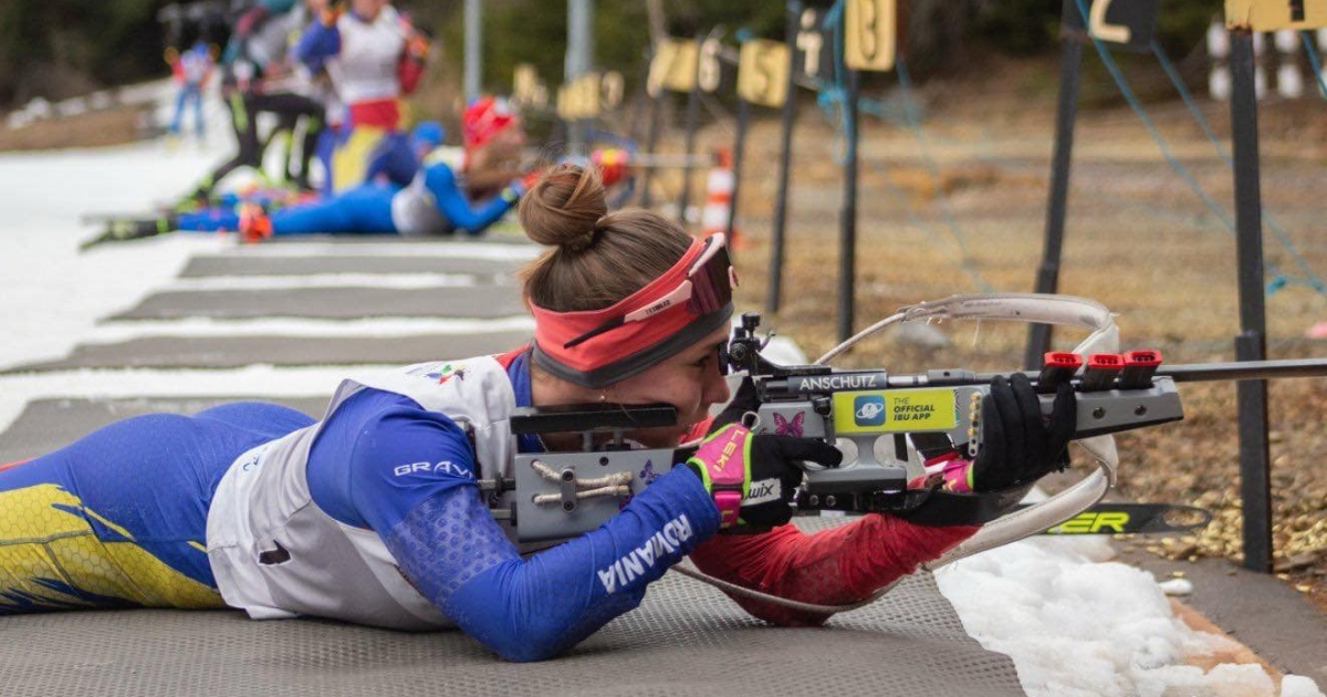 Egy-egy tábla csoki azért becsúszik