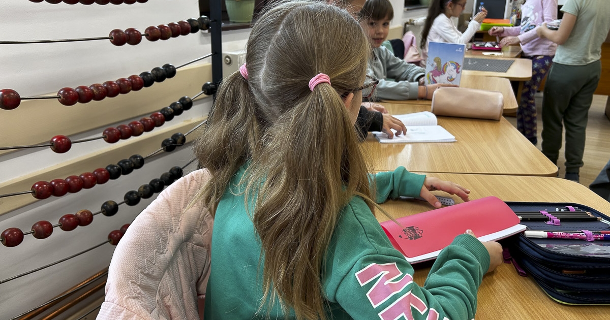 Elkezdődtek az országos felmérők: elsőként a másodikosok adnak számot tudásukról