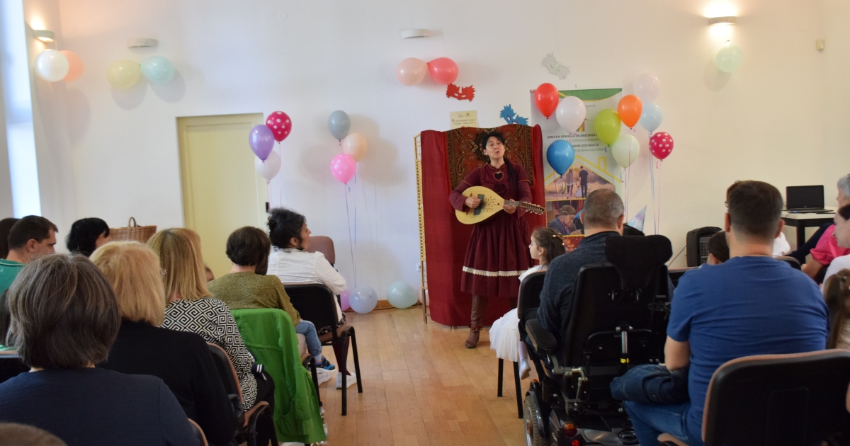 Örökbefogadást népszerűsítő rendezvényt tartottak Csíksomlyón