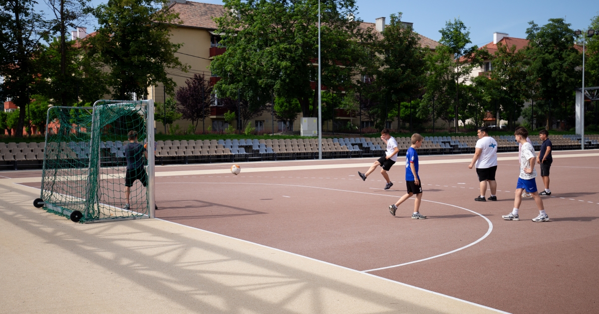 Kinyitották a sportpályát Székelyudvarhelyen