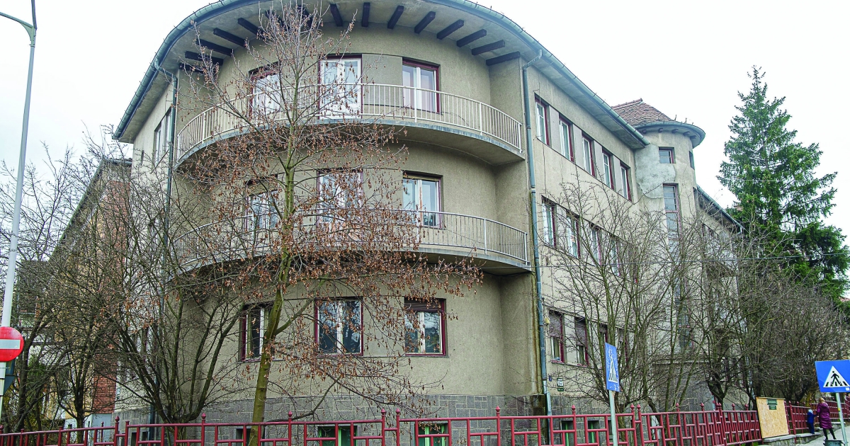 Felújítják a régi fogászati rendelő épületét Csíkszeredában