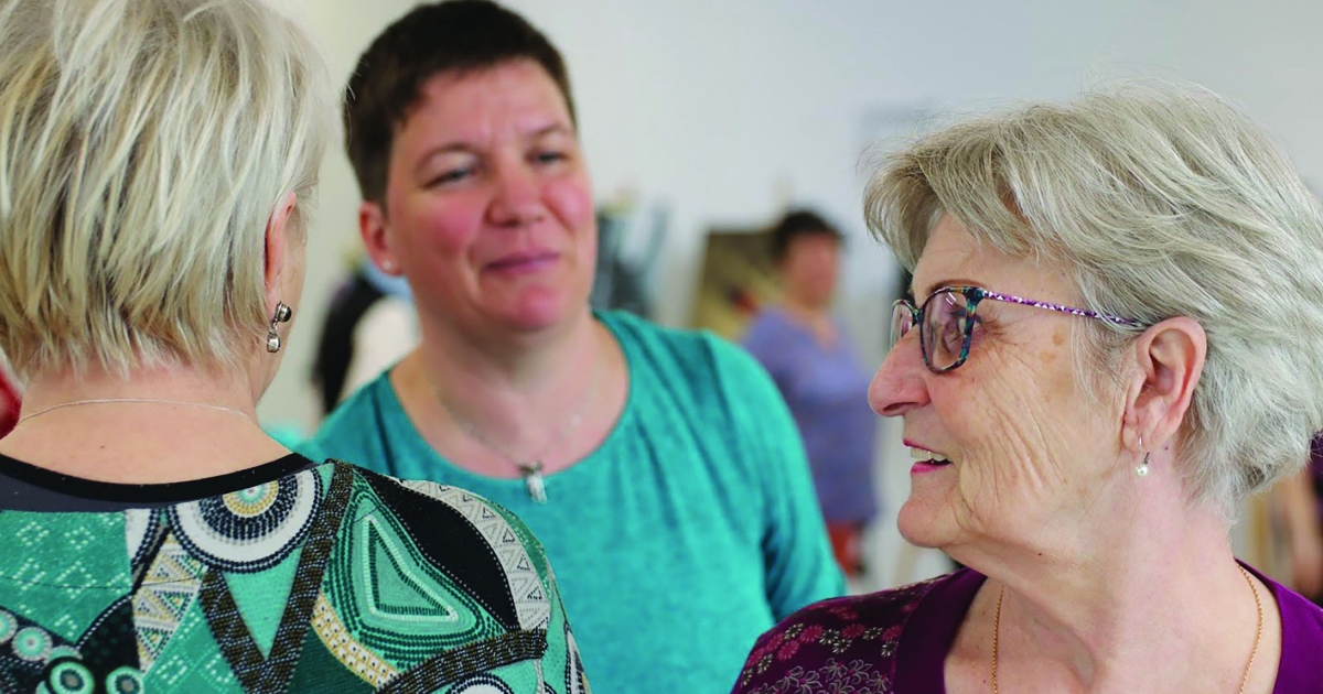 Eszter vagyok. A nénit hagyjuk el!