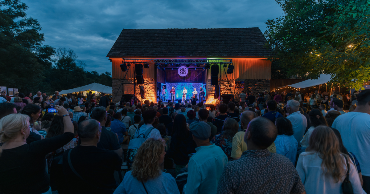 Bejelentette idei első fellépőit a Méra Világzenei Csűrfesztivál