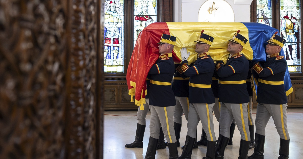 Eltemették Ion Iliescut