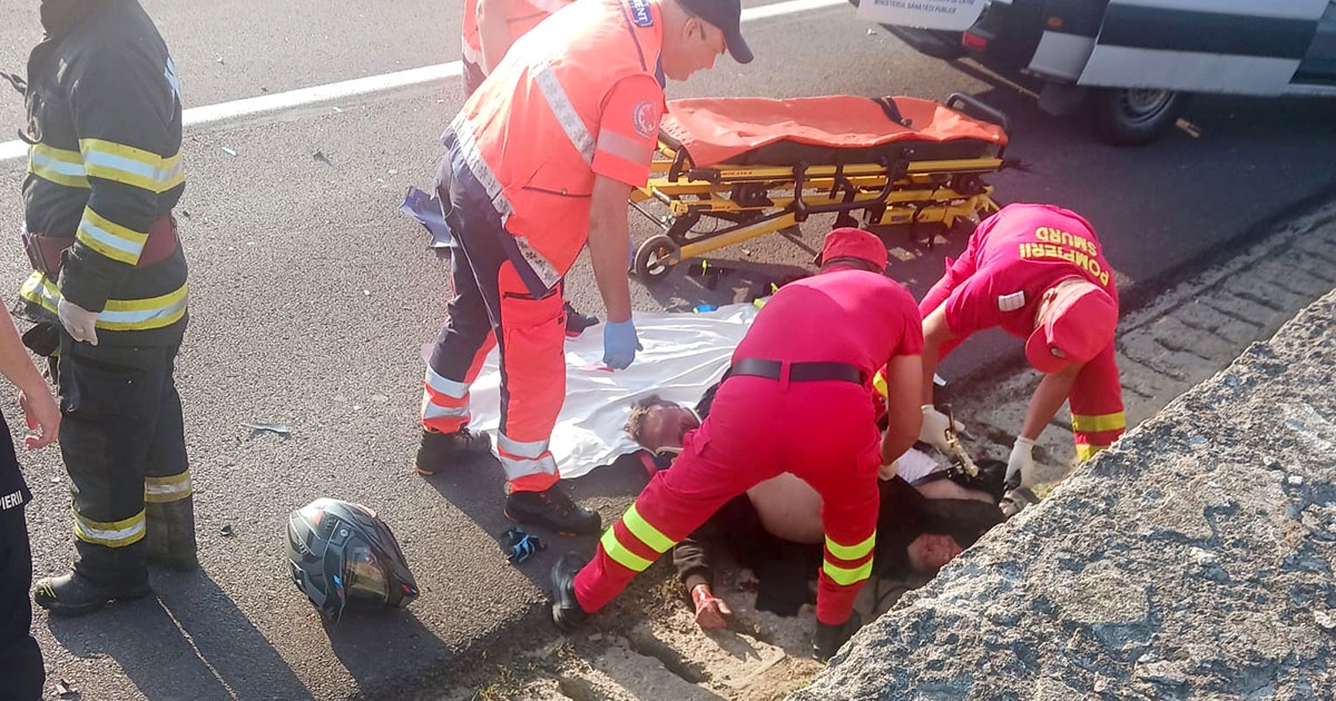 A motoros súlyosan megsérült az ütközésben