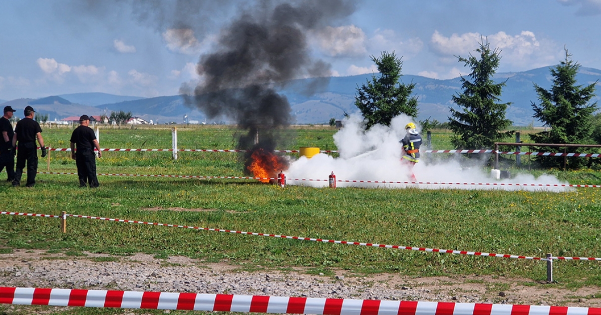 Tűzoltó-vetélkedő Csomafalván