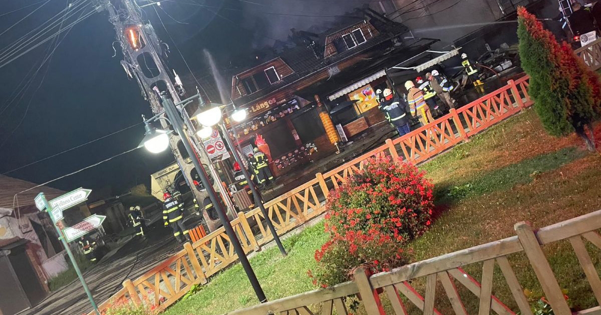 Tűz pusztított Parajdon – három üzlethelyiségre terjedt át