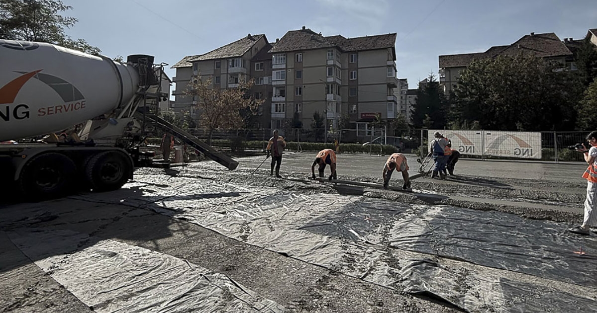 Egyelőre nem használhatják az udvart a diákok