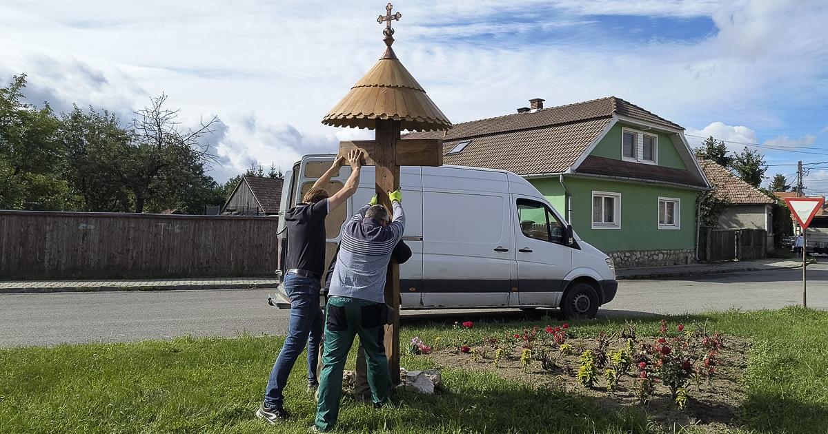 Megújult feszületek