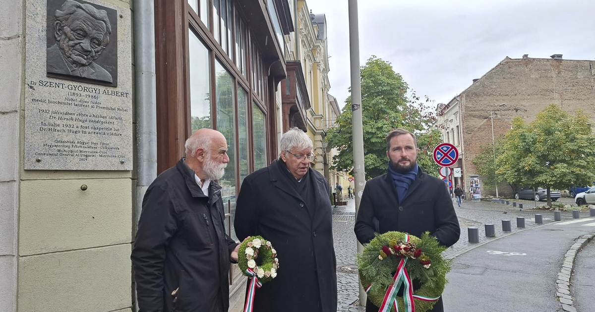 Főhajtás tudósok emléke előtt