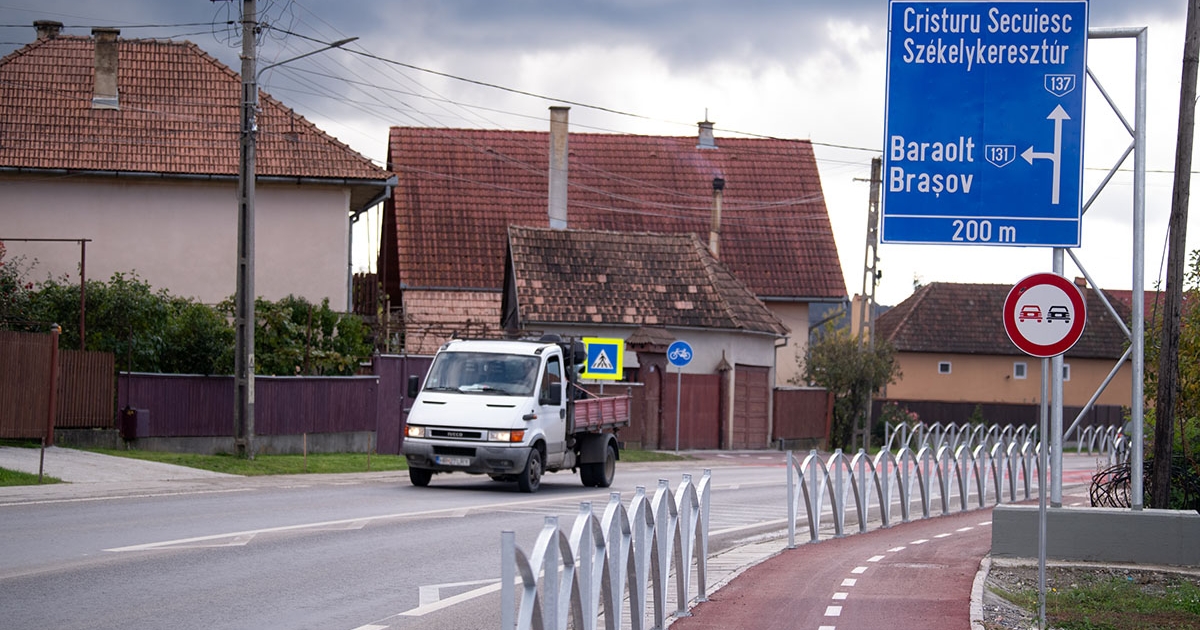 Közel kétszázmillió lejbe került a 137-es út
