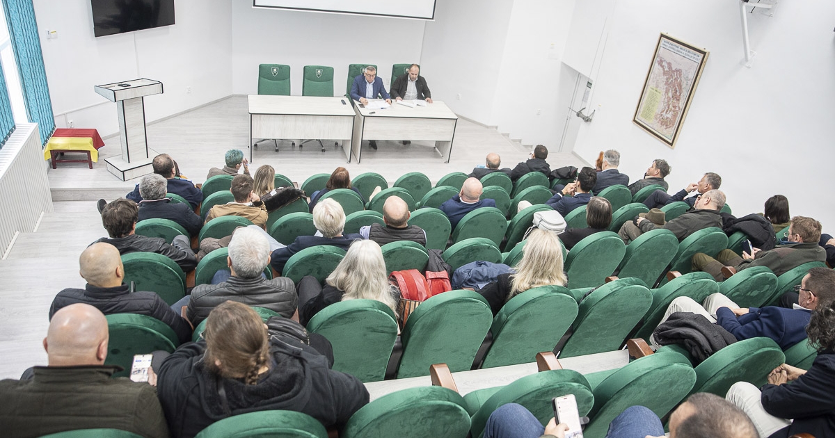 Több száz panasz, több millió bírság