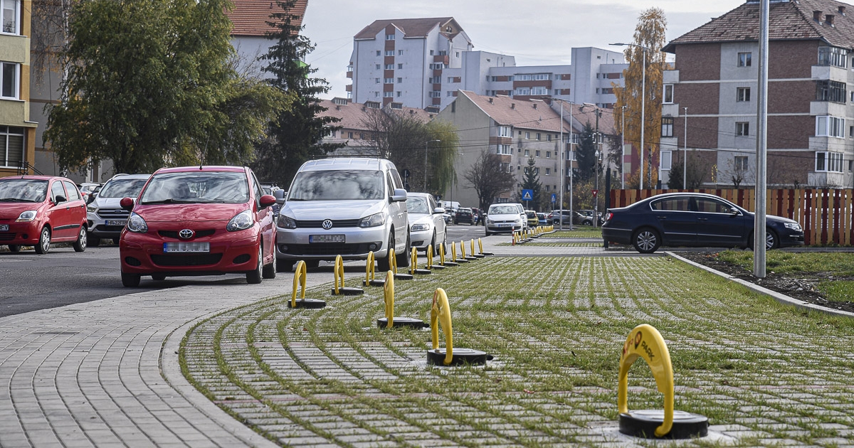 Éves bérletet válthatnak a lakók az új parkolóhelyekre
