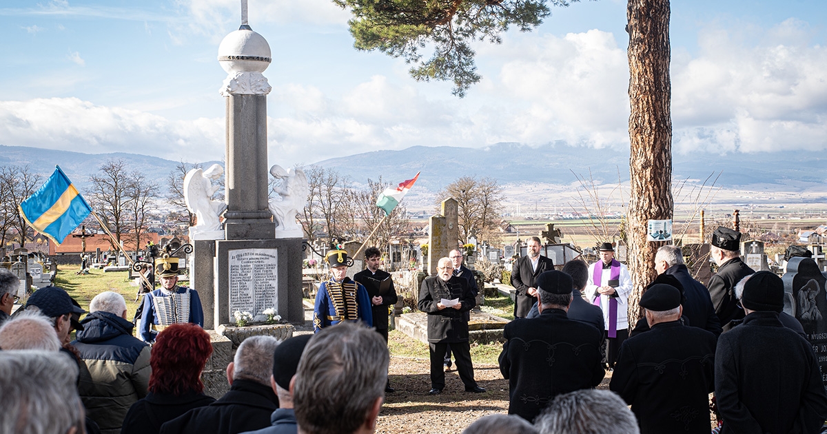 A felújított csobotfalvi emlékműnél tartottak megemlékezést