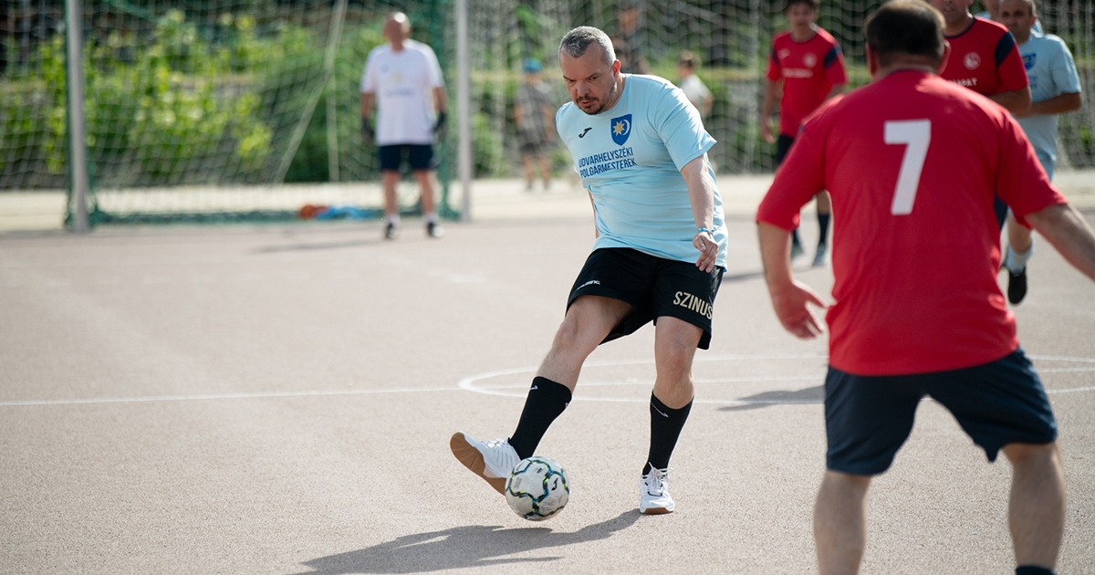 Sportpályázatok darázsfészkében