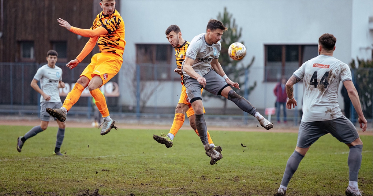 Visszavágott az SZFC