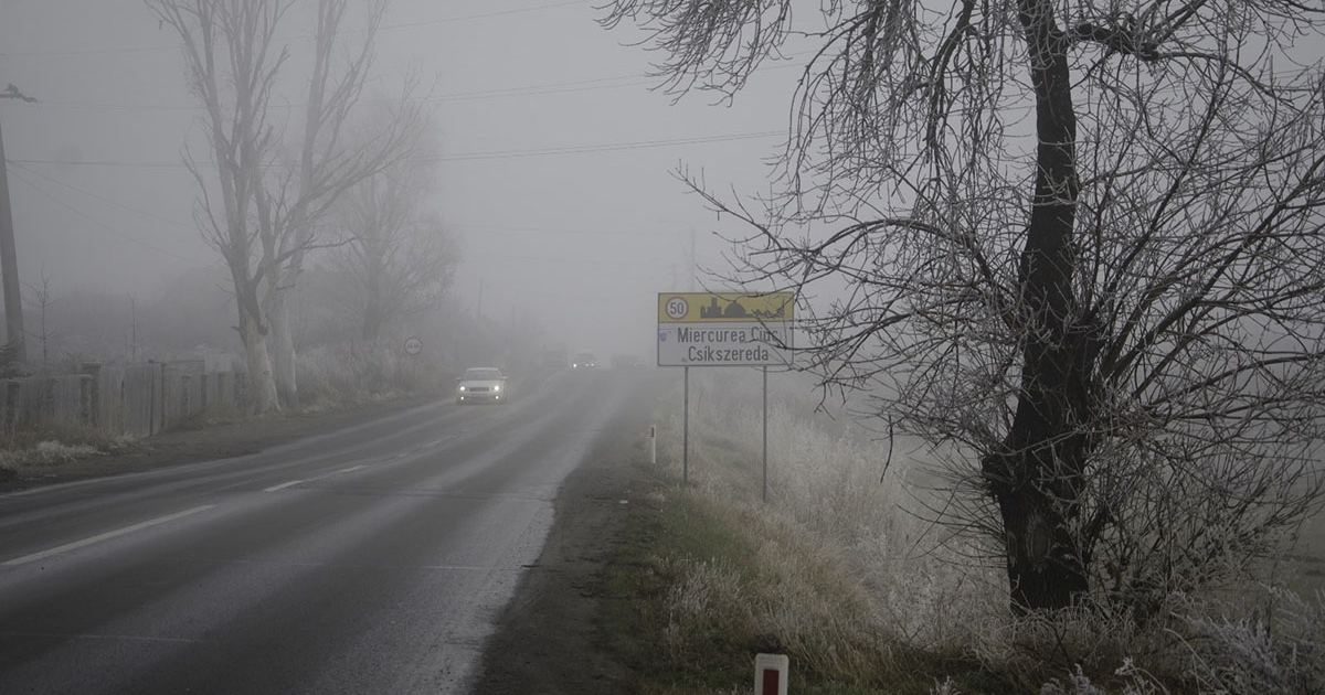 Homály az úton és a fejekben