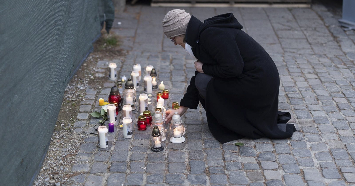 Ugyanaz a csend, kevesebb mécses