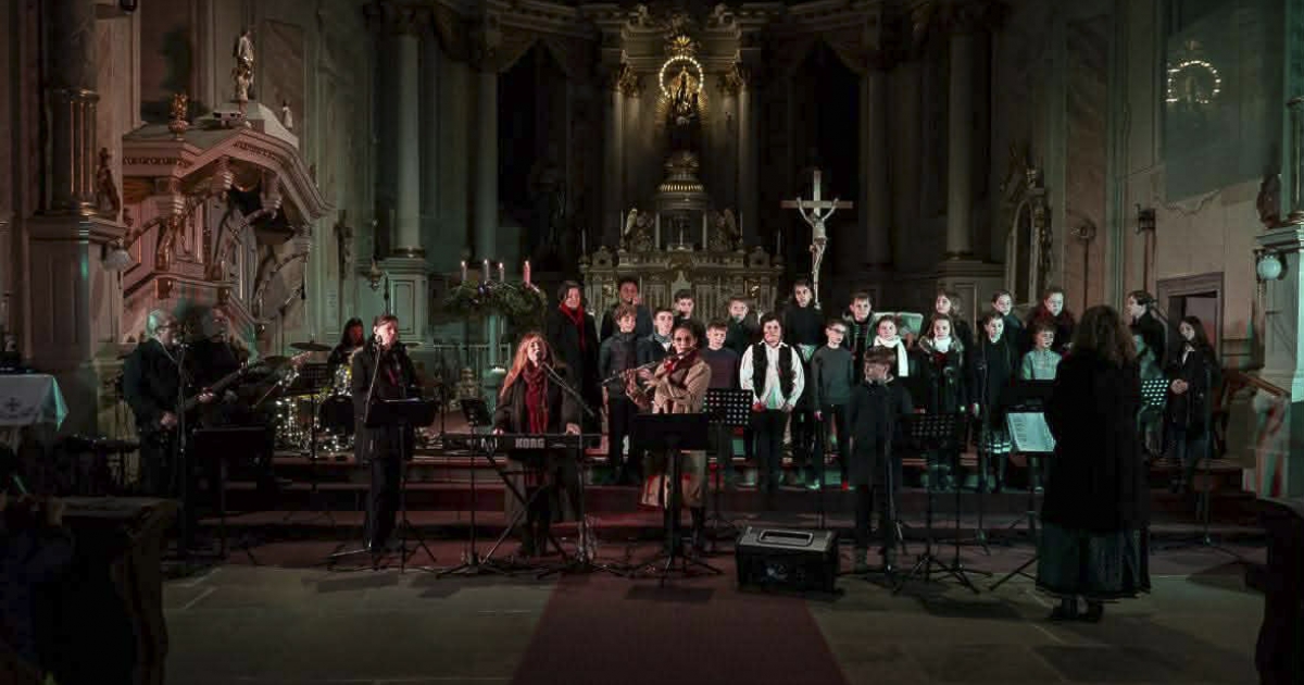 Karácsony régi dallamokon, új hangon