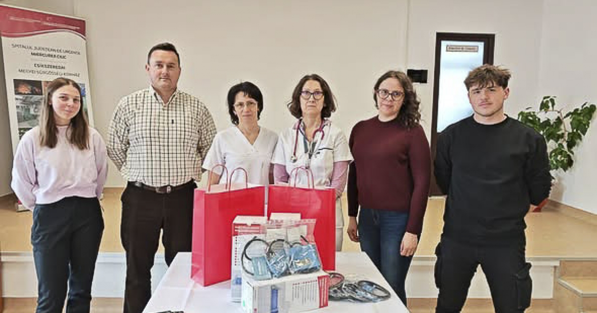 Tanulóktól kapott műszereket a kórház gyermekosztálya