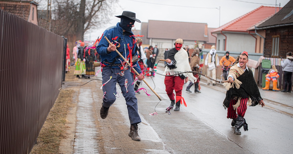 Farsang egykor és ma