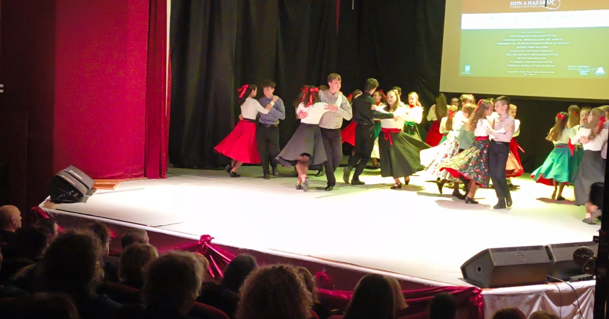 Elismerés a kultúra művelőinek